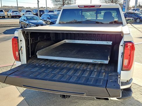 Used 2022 GMC Sierra 1500 Denali image 6