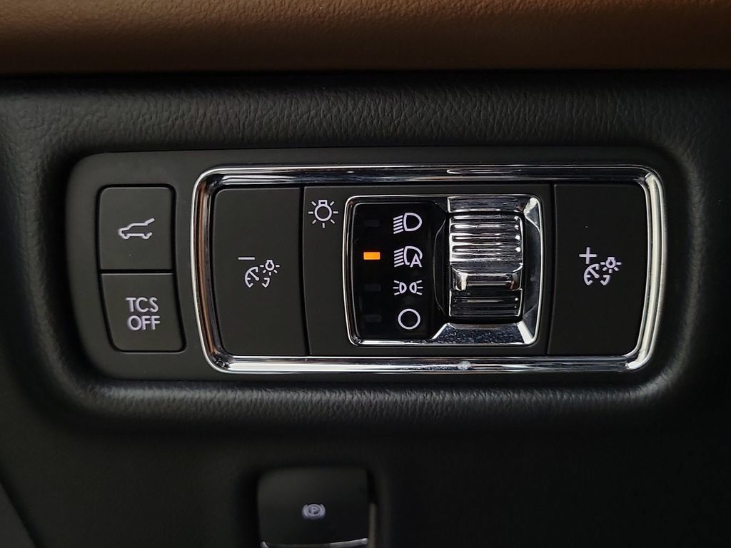 Certified 2022 Lincoln Nautilus Reserve AWD/4WD image 24