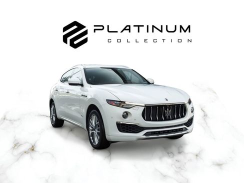 Used 2019 Maserati Levante GranLusso AWD/4WD image 1