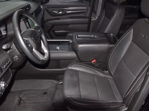 Used 2023 GMC Yukon Denali w/ LPO, Floor Liner Package image 13