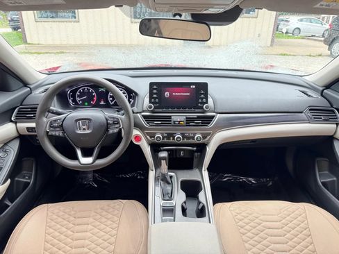Used 2020 Honda Accord LX image 2