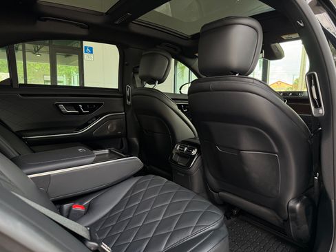 Used 2024 Mercedes-Benz S 580 4MATIC Sedan image 32