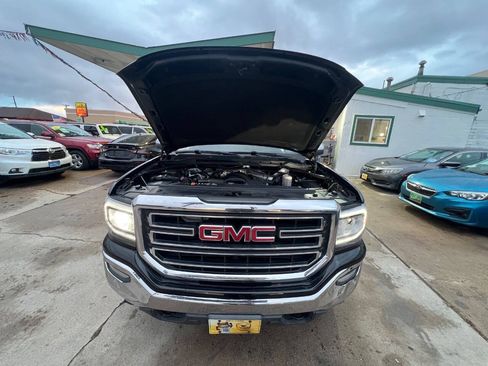 Used 2017 GMC Sierra 1500 SLE w/ SLE Value Package AWD/4WD image 22