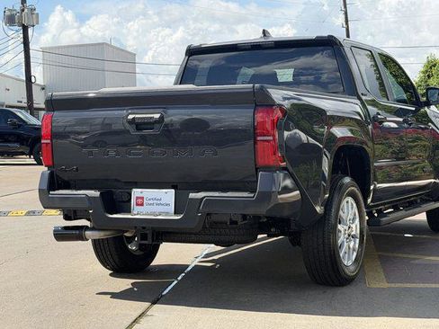 Certified 2026 Toyota Tacoma SR5 AWD/4WD image 7