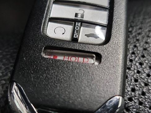 Certified 2022 Honda Pilot TrailSport image 32