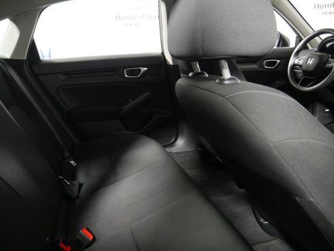 Used 2022 Honda Civic LX image 9