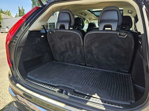 Certified 2023 Volvo XC90 B6 Plus w/ Protection Package Premier AWD/4WD image 17