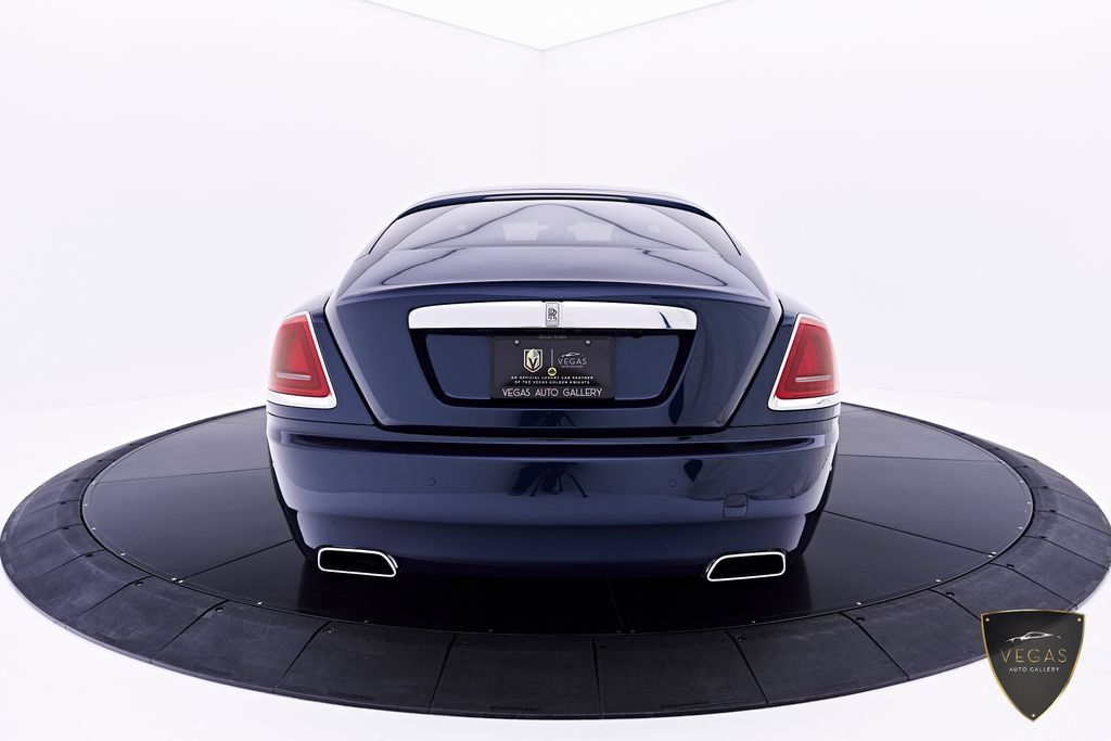 Used 2017 Rolls-Royce Wraith RWD image 16