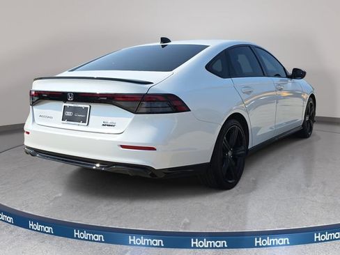 Used 2025 Honda Accord Sport image 6