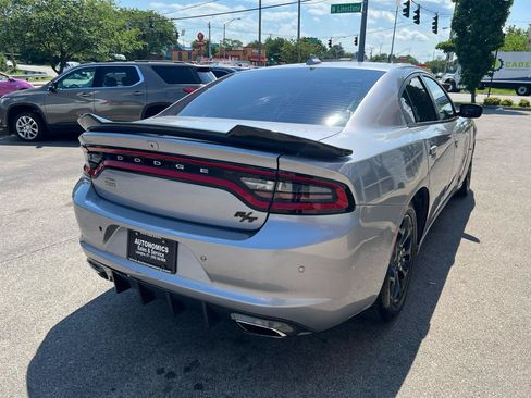 Used 2018 Dodge Charger R/T RWD image 7
