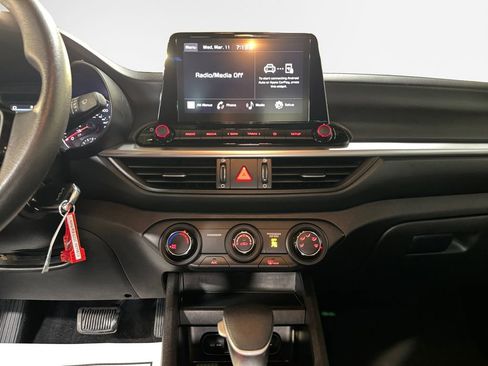 Certified 2023 Kia Forte LXS w/ LXS Technology Package image 22