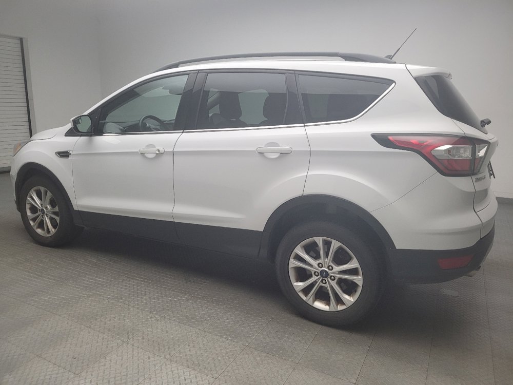 Used 2018 Ford Escape SEL FWD image 3
