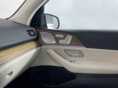 Used 2022 Mercedes-Benz GLS 450 GLS 450 4MATIC SUV image 12