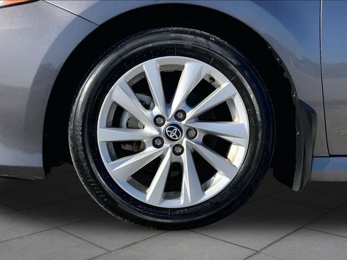 Used 2024 Toyota Camry LE FWD image 11