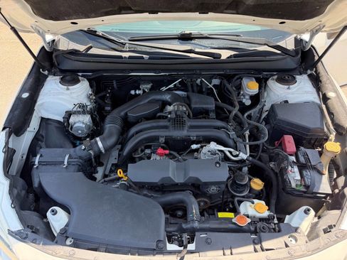 Used 2015 Subaru Outback 2.5i Limited AWD/4WD image 7