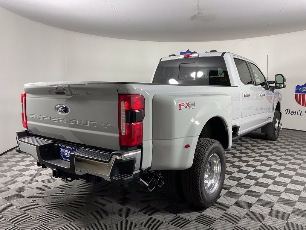 New 2026 Ford F350 Lariat w/ Lariat Ultimate Package AWD/4WD image 3