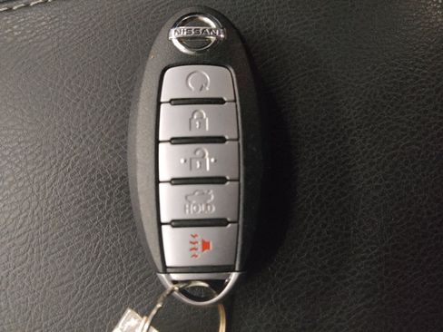 Used 2016 Nissan Maxima 3.5 SV FWD image 32