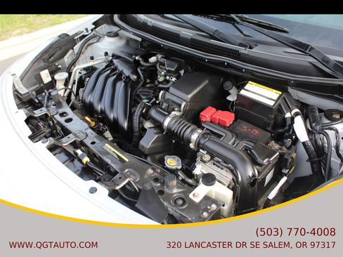 Used 2016 Nissan Versa SV FWD image 9
