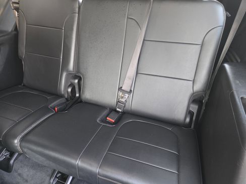 Used 2020 Chevrolet Traverse Premier w/ Redline Edition image 23