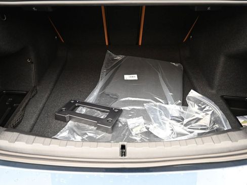 New 2026 BMW 330i Sedan w/ M Sport Package image 33