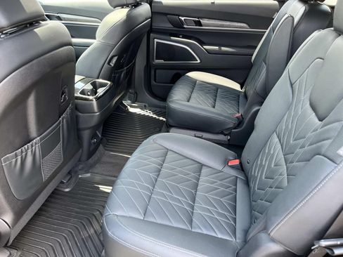 Used 2025 Kia Telluride EX X-Line AWD/4WD image 18