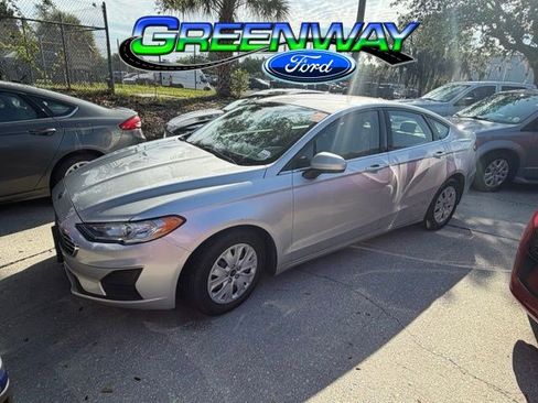 Used 2019 Ford Fusion S FWD image 1