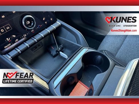 Used 2026 GMC Terrain Elevation w/ Technology Package II image 35