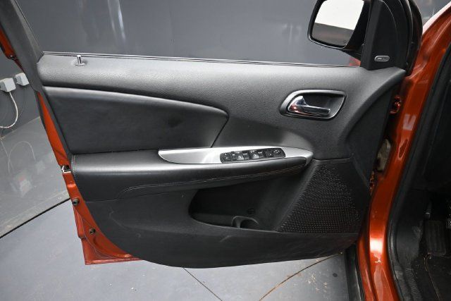 Used 2014 Dodge Journey SXT w/ Quick Order Package 22C FWD image 12