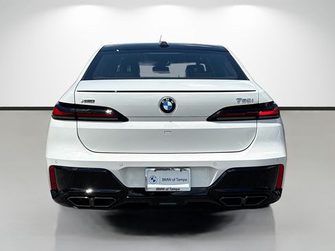 New 2026 BMW 760i xDrive w/ Executive Package AWD/4WD image 4