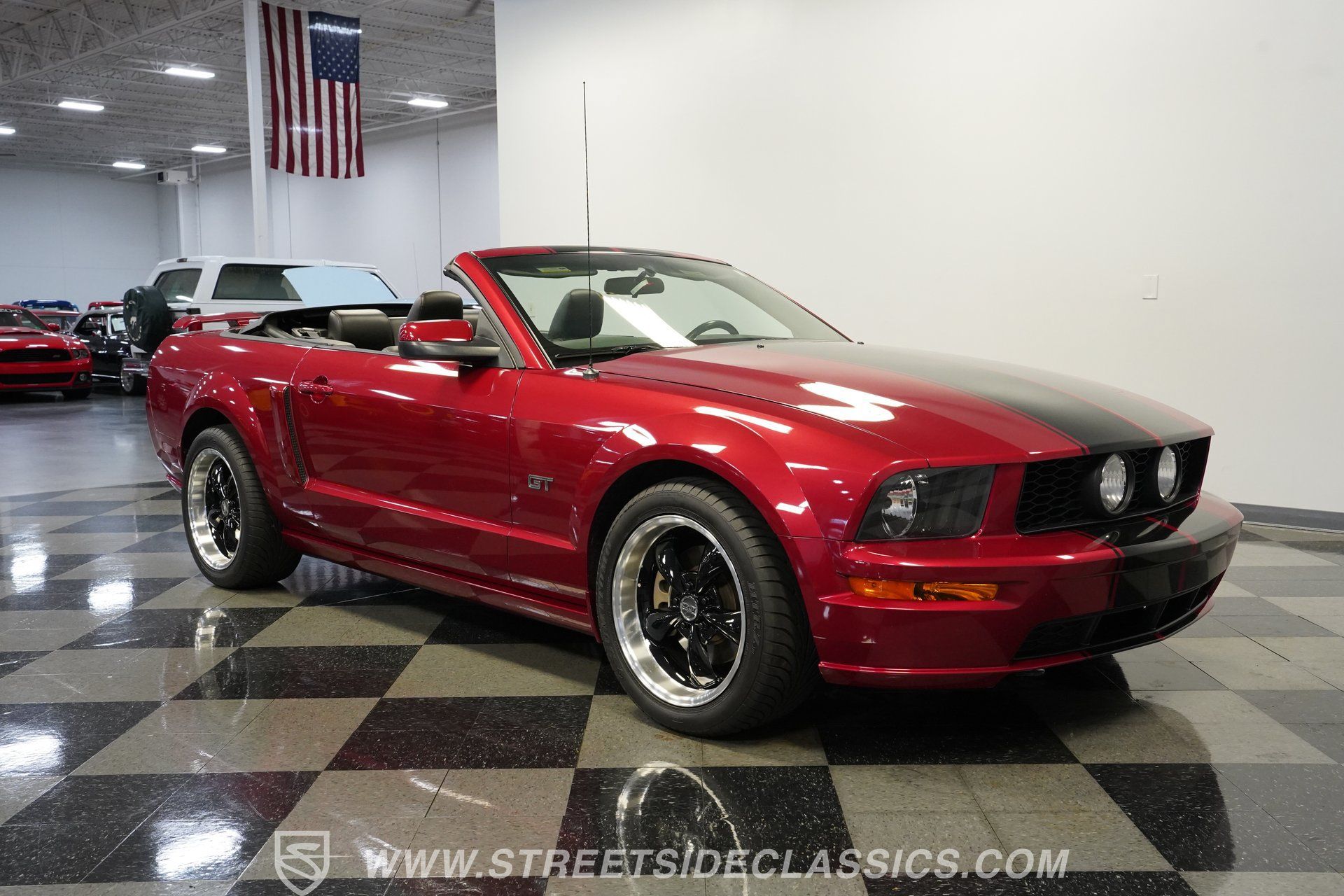 Used 2006 Ford Mustang GT RWD image 17