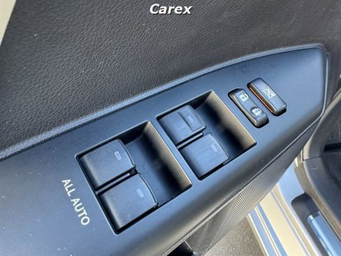 Used 2012 Lexus CT 200h image 26