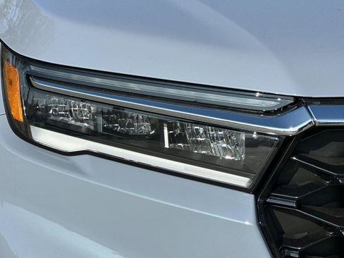 New 2025 Honda Pilot Touring image 34