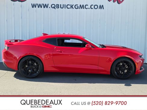 Used 2020 Chevrolet Camaro SS image 9