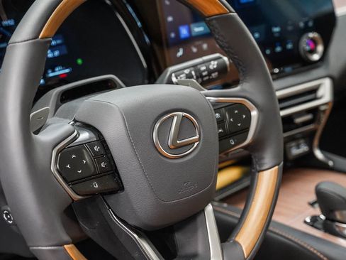 Used 2026 Lexus RX 350 w/ Convenience Package AWD/4WD image 21