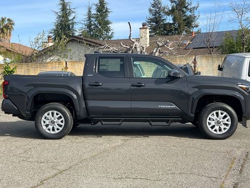 New 2026 Toyota Tacoma SR5 image 9