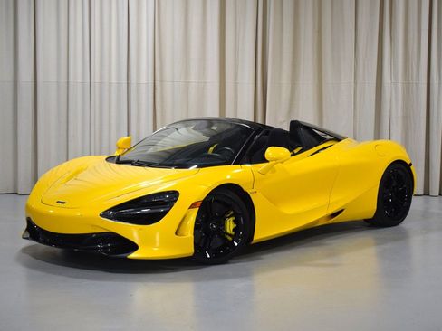 Used 2020 McLaren 720S Performance RWD image 2