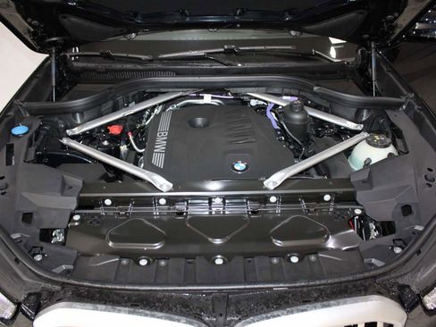 Used 2026 BMW X5 xDrive40i image 23
