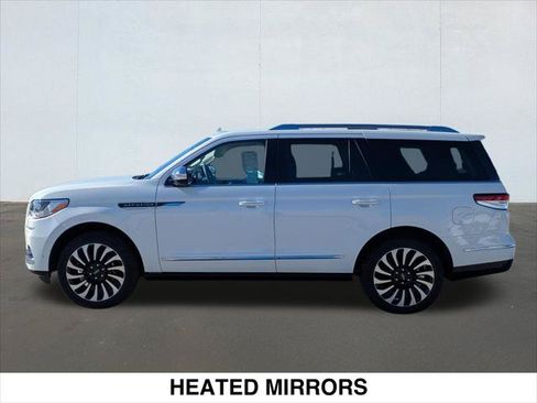 Used 2024 Lincoln Navigator Black Label AWD/4WD image 2