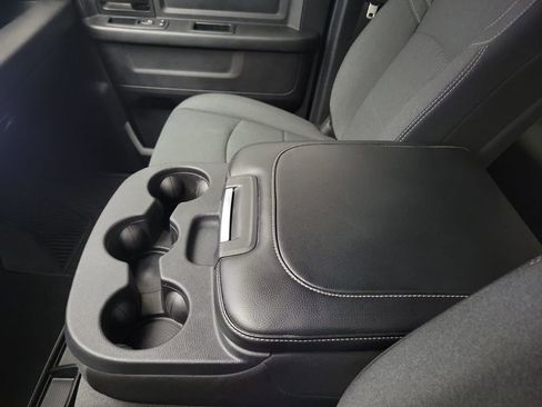 Used 2024 RAM 3500 Tradesman w/ Chrome Appearance Group image 28