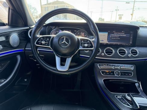 Used 2019 Mercedes-Benz E 300 4MATIC w/ Premium 1 Package image 22