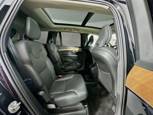 Used 2025 Volvo XC90 B6 Plus w/ Protection Package Premier AWD/4WD image 29