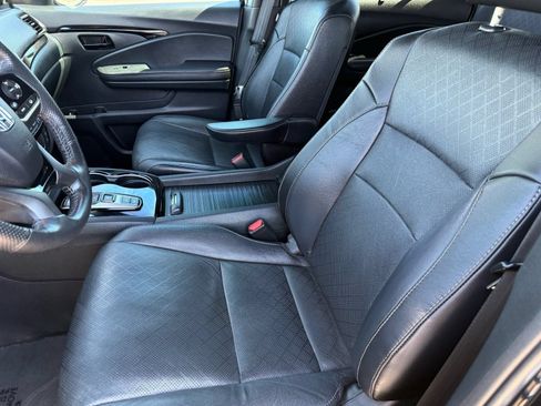 Used 2023 Honda Passport Elite image 14