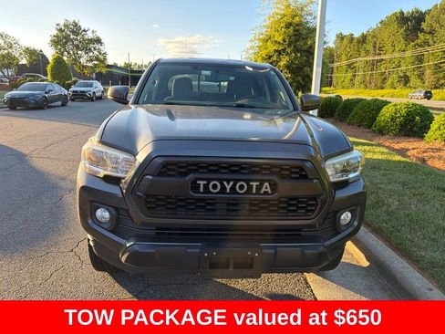 Used 2017 Toyota Tacoma SR5 w/ Tow Package AWD/4WD image 1