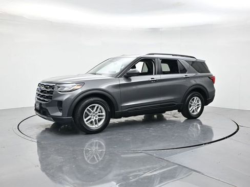 New 2026 Ford Explorer Active RWD image 6