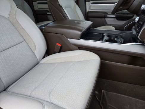 Used 2025 RAM 1500 Laramie image 9