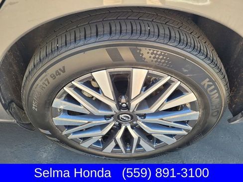 Used 2025 Nissan Altima 2.5 SV image 24