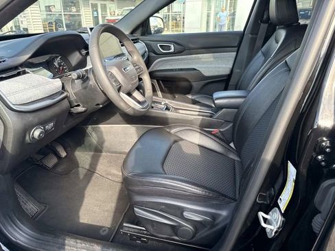 Used 2024 Jeep Compass Latitude image 24