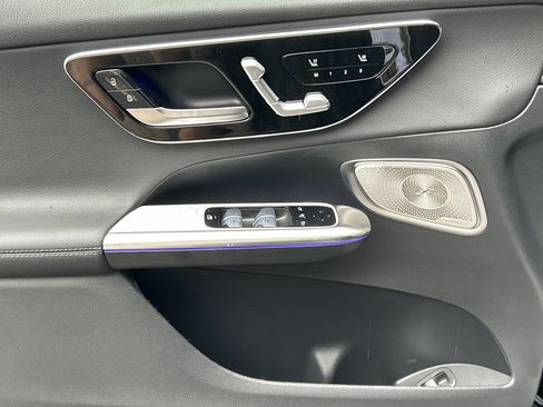 New 2026 Mercedes-Benz GLC 300 image 18