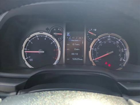 Certified 2024 Toyota 4Runner TRD Off-Road image 10