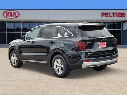 New 2026 Kia Sorento LX FWD image 3